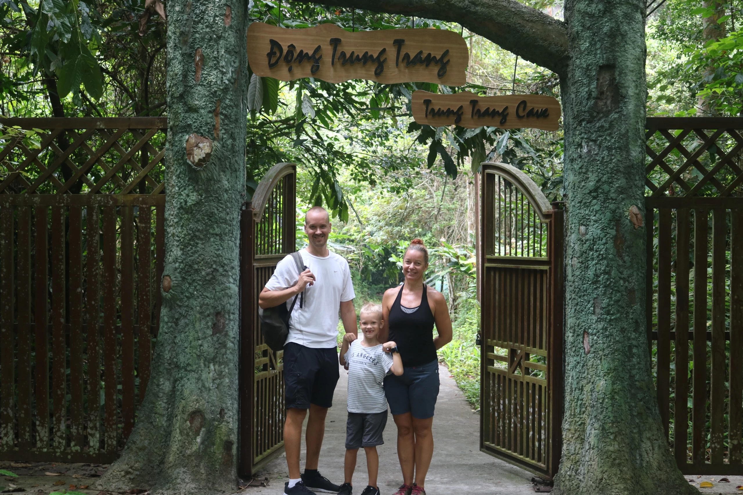 Taxi tour visit Hospital cave - Trung Trang cave